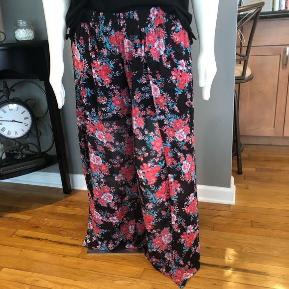 Torrid wide leg sheer pants - Picture 2 of 5